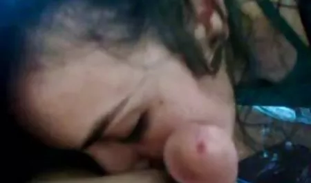 Boğa ile Sissy aldatılan koca ve karısı temizler xxnx seks video