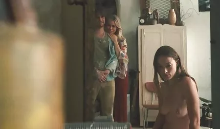 Küçük Kylie bir Kraliçe için türbanlı sex xxx sabit horoz