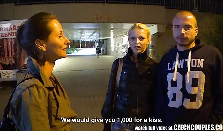 Afrikalı fahişe Çift Penetrasyon Beyaz horoz seks porn 18 alır