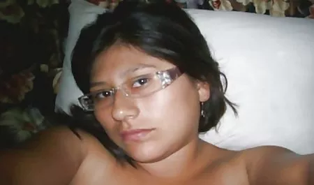 Sevimli tatlı McKenzie tatlı teen tube seks siyah onu pislik bir horoz alır