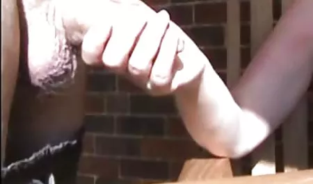 Genç seksi bir kız verir seks pono video - beni bul