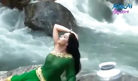 Komik bir sıcak tube porn seks ve azgın kedi var