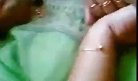 Sıcak Kız onu master tarafından wife seks video becerdin sert ve kaba olmak istiyor