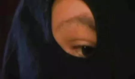 Cam üzerinde güzel sarışın genç bebek seks xxxl Mastürbasyon kedi